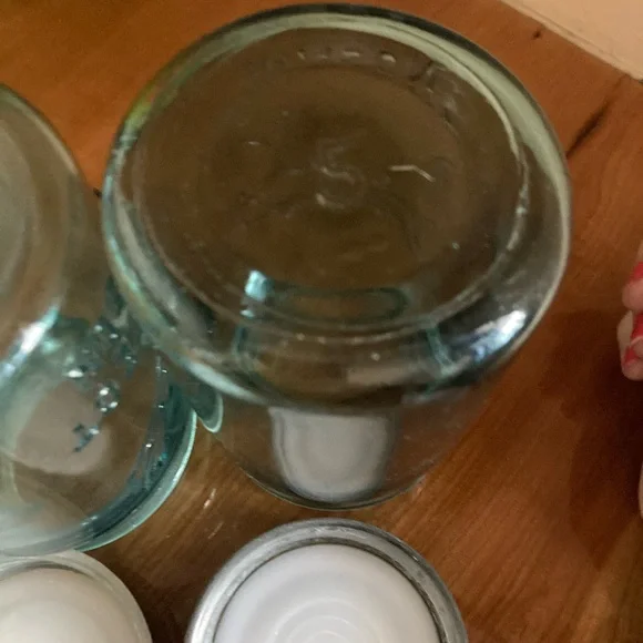 Vintage Aqua Ball Glass Mason Jars with Zinc Lids - Picture 9 of 14